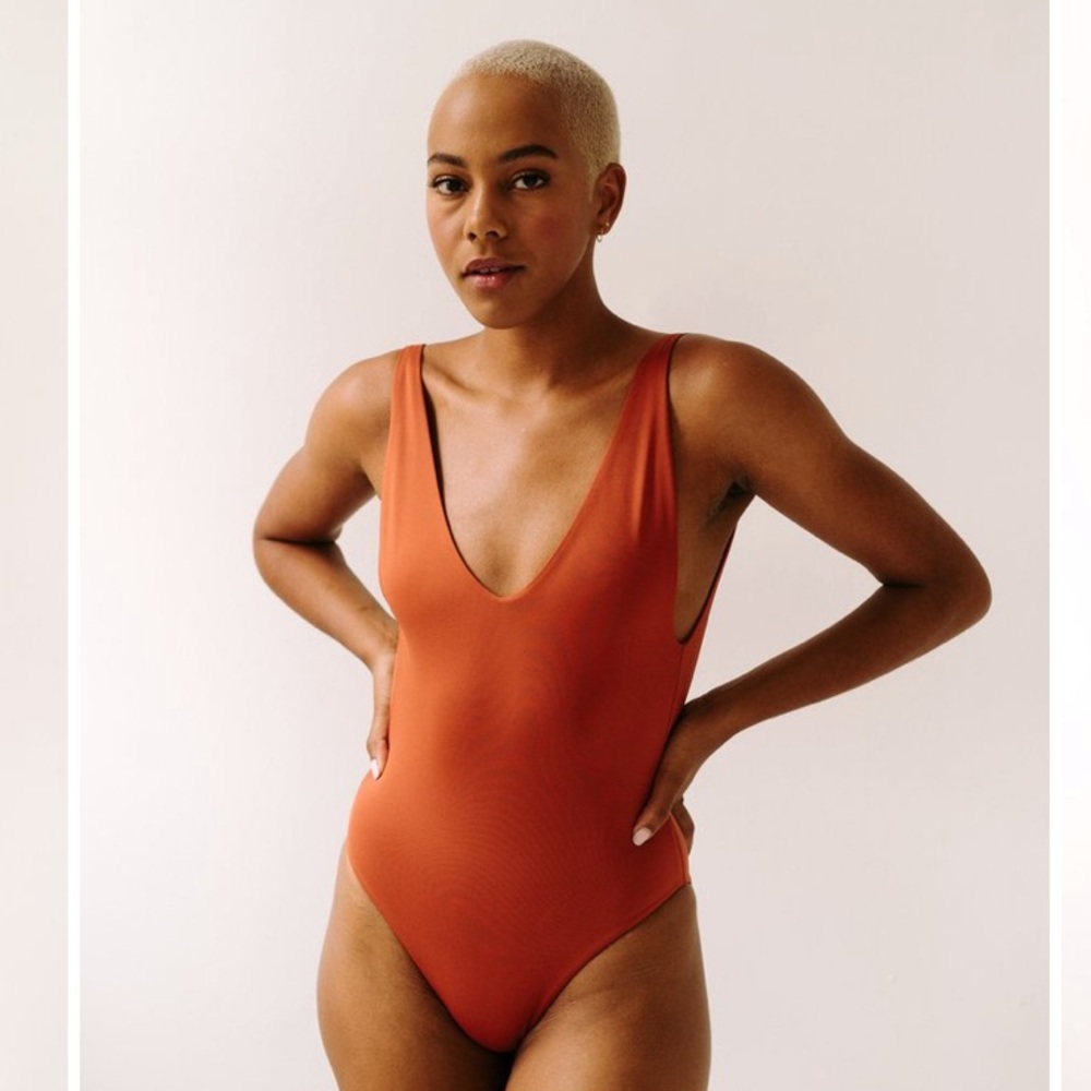 Londrė Minimalist One Piece Swimsuit